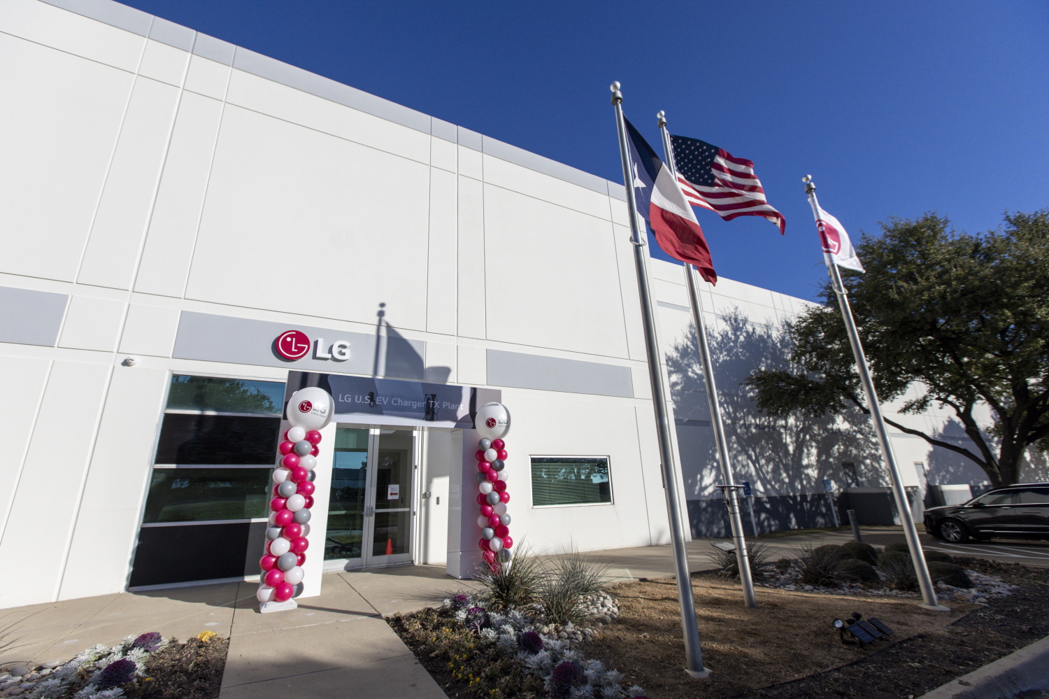 LG Opens Its First U.S. Factory to Produce Advanced EV Chargers