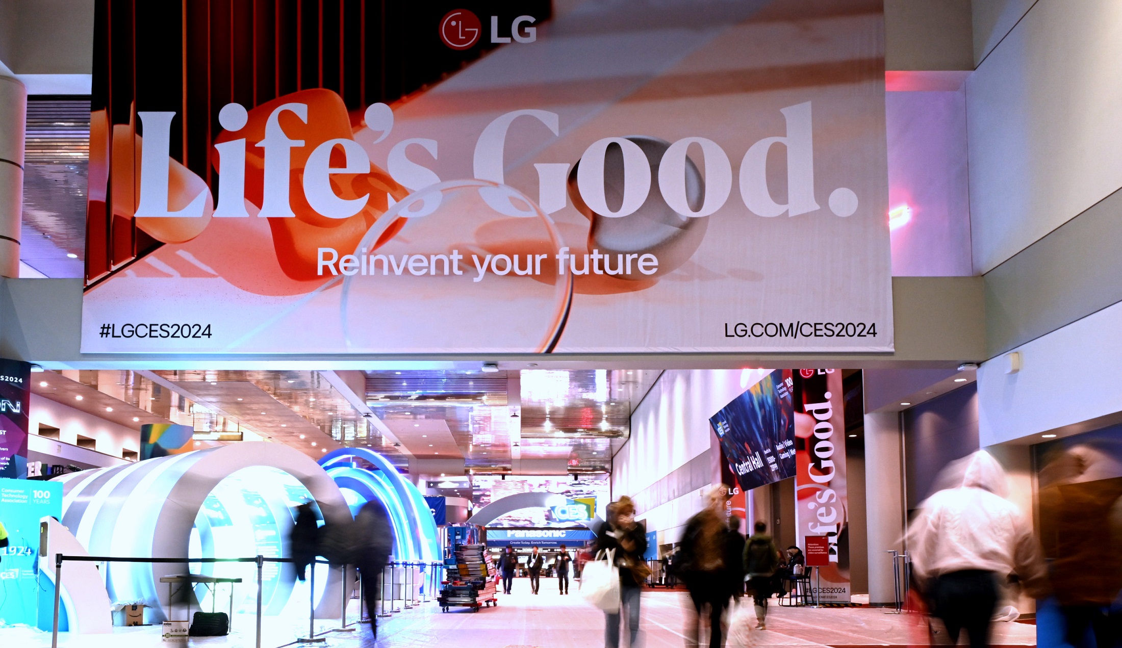 LG Showcases Latest Innovations at CES 2024